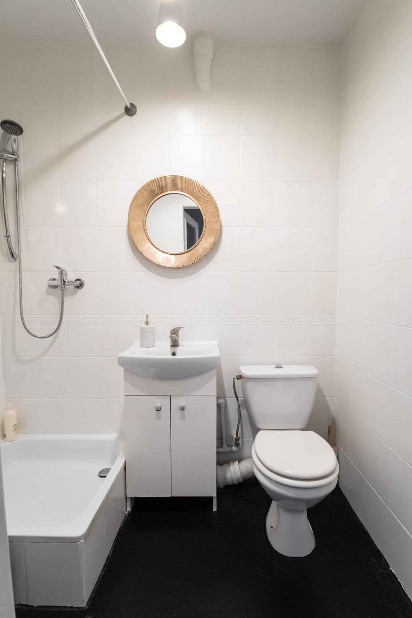 Piotrapartments - Daleka Cozy Train&Airport Apartment وارسو المظهر الخارجي الصورة