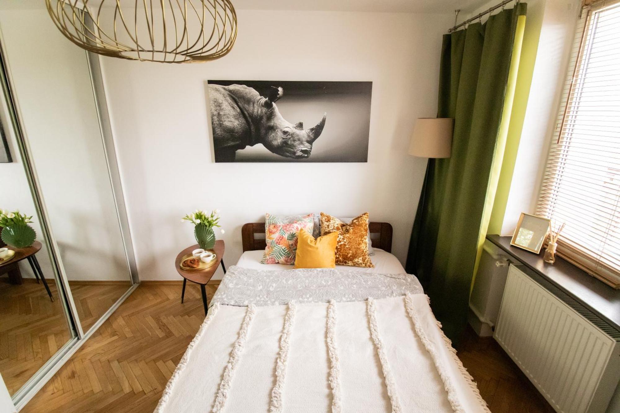 Piotrapartments - Daleka Cozy Train&Airport Apartment وارسو المظهر الخارجي الصورة